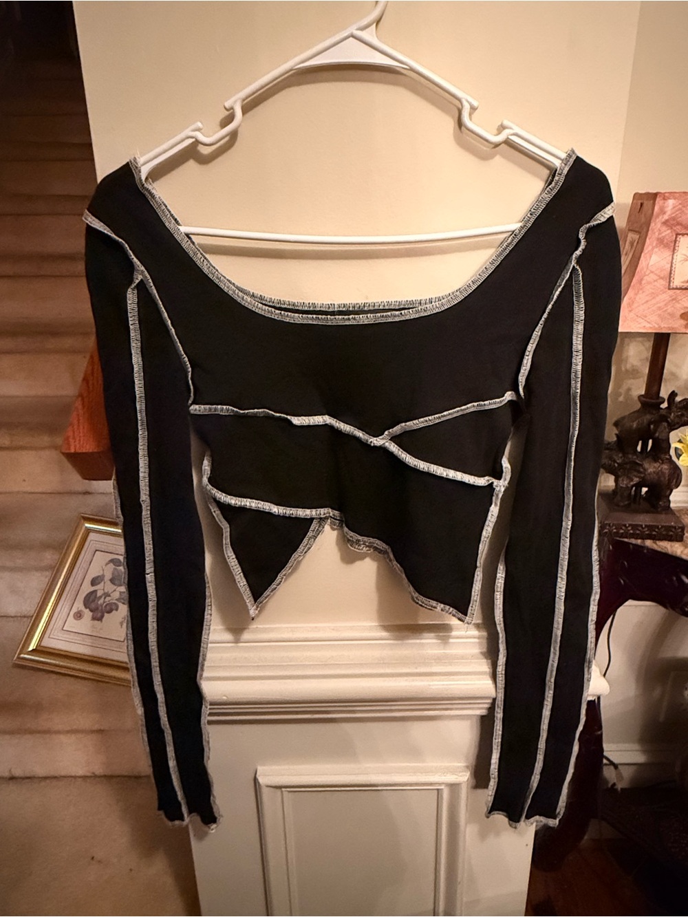 Raw-Edge Black Cropped Long-Sleeve Top with Contrast Seams